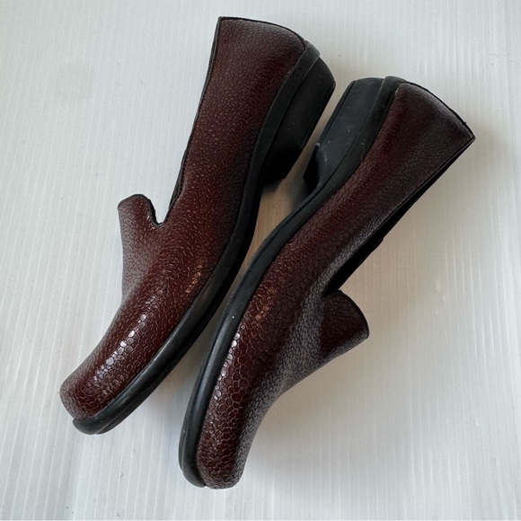 Dansko Olivia Cobblestone slip on loafer style shoes size 40 / 9.5-10 women’s - Picture 6 of 11